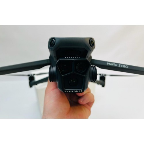 Квадрокоптер DJI Mavic 3 Pro в Коломне с пультом DJI RC